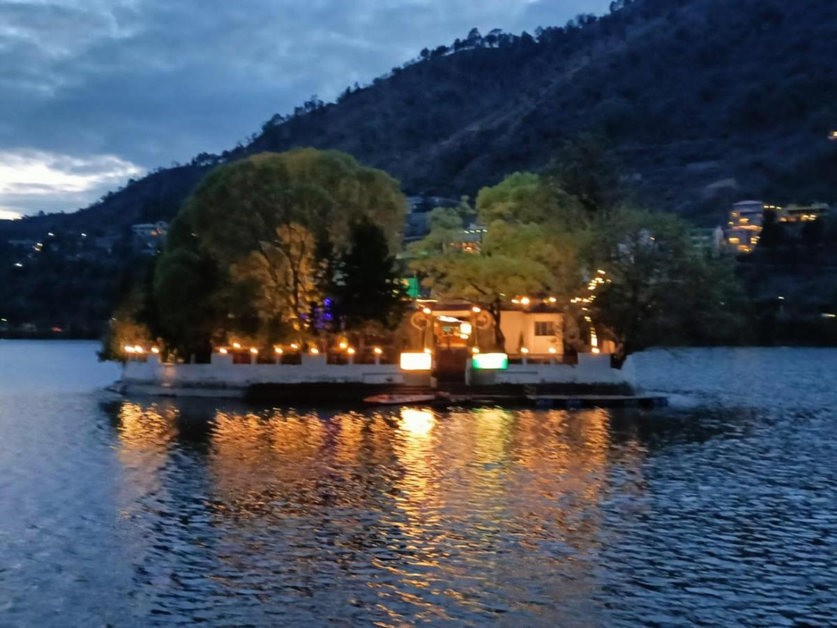 The Periwinkle Homestay Bhīm Tāl Екстериор снимка