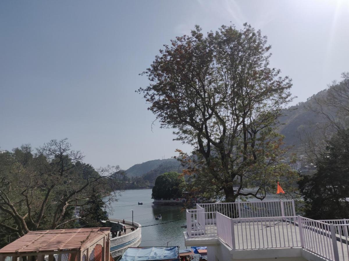 The Periwinkle Homestay Bhīm Tāl Екстериор снимка