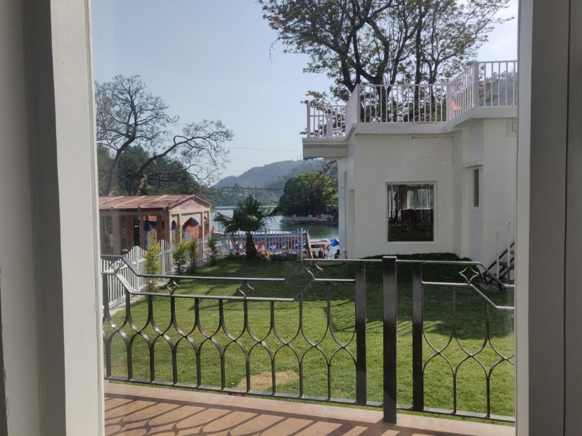 The Periwinkle Homestay Bhīm Tāl Екстериор снимка