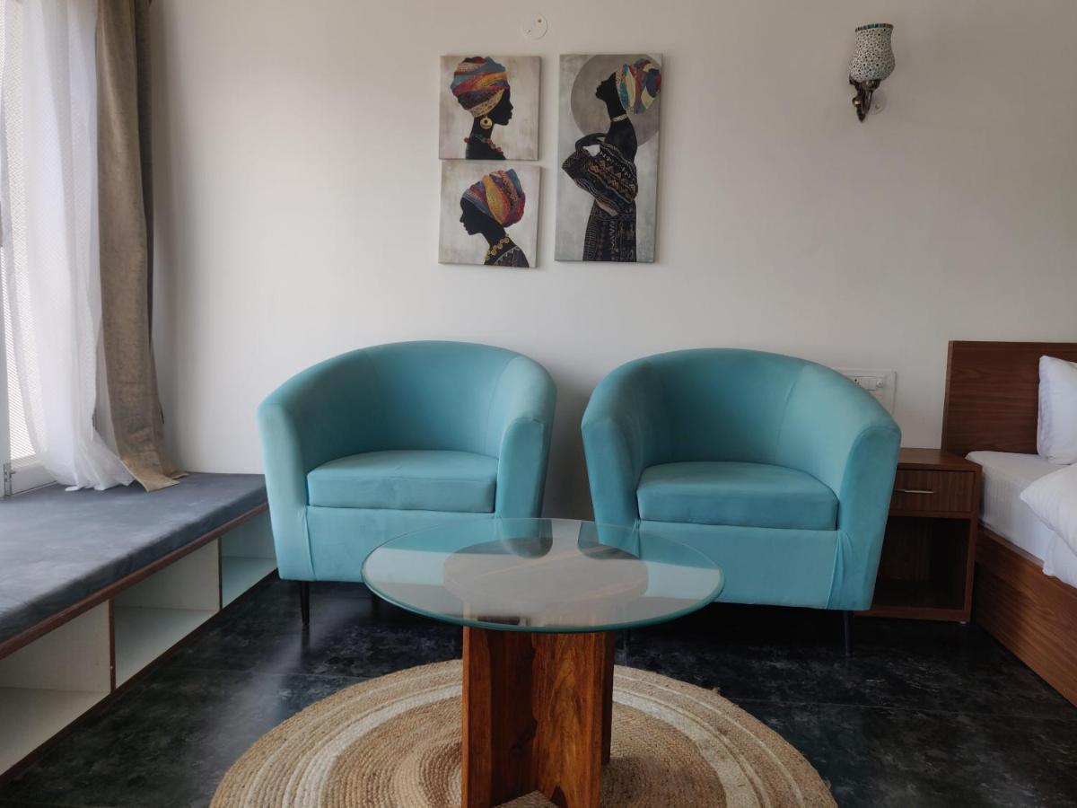 The Periwinkle Homestay Bhīm Tāl Екстериор снимка