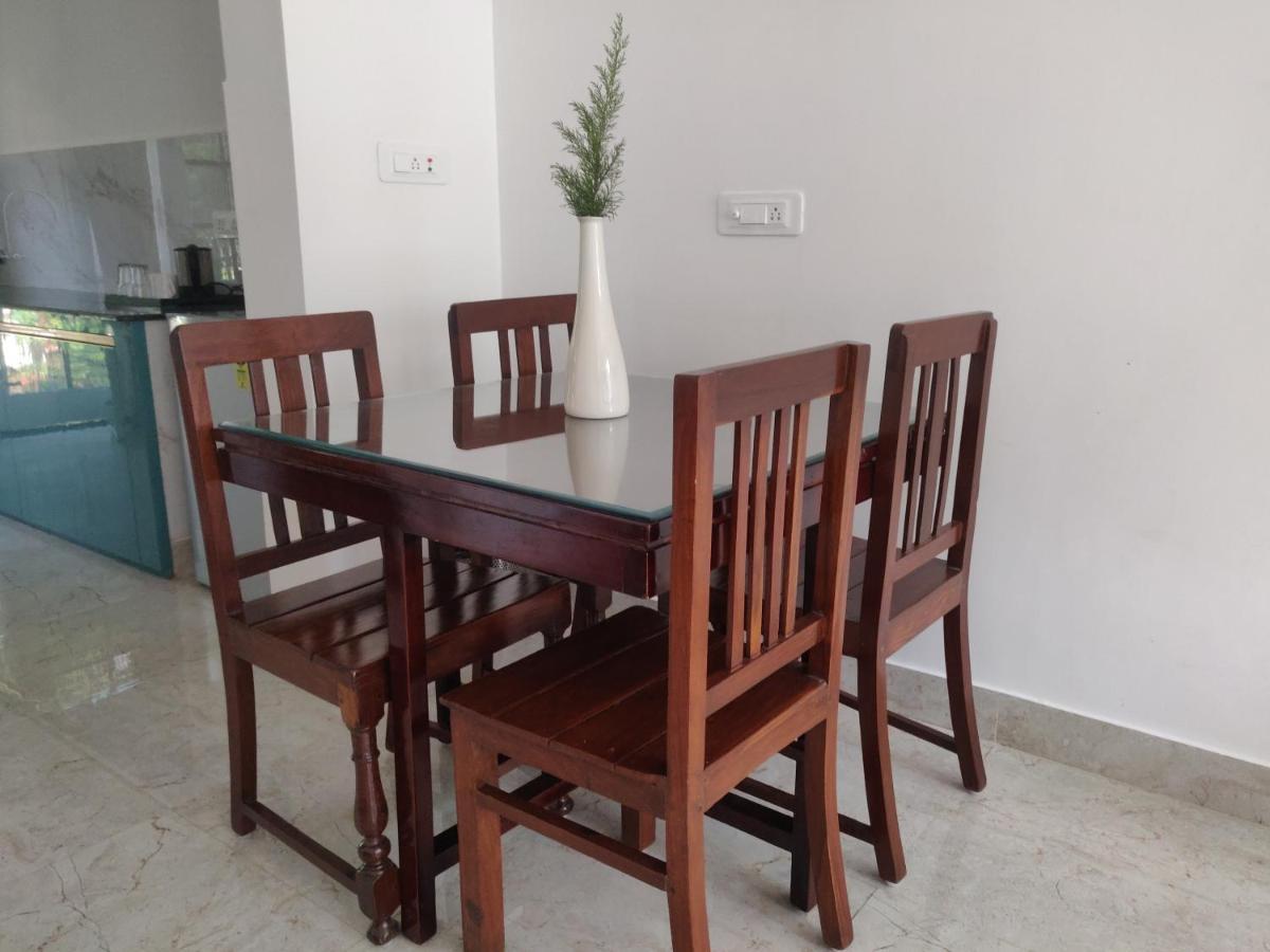 The Periwinkle Homestay Bhīm Tāl Екстериор снимка