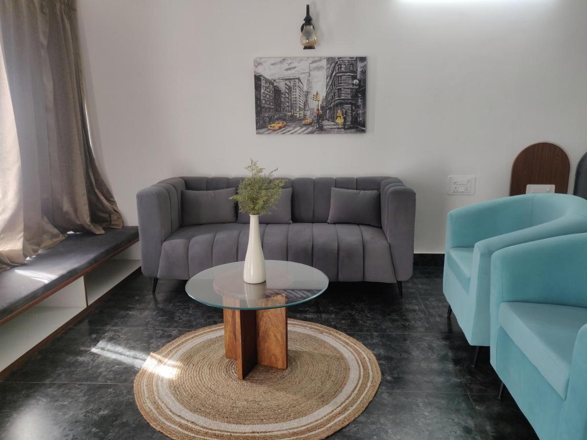 The Periwinkle Homestay Bhīm Tāl Екстериор снимка