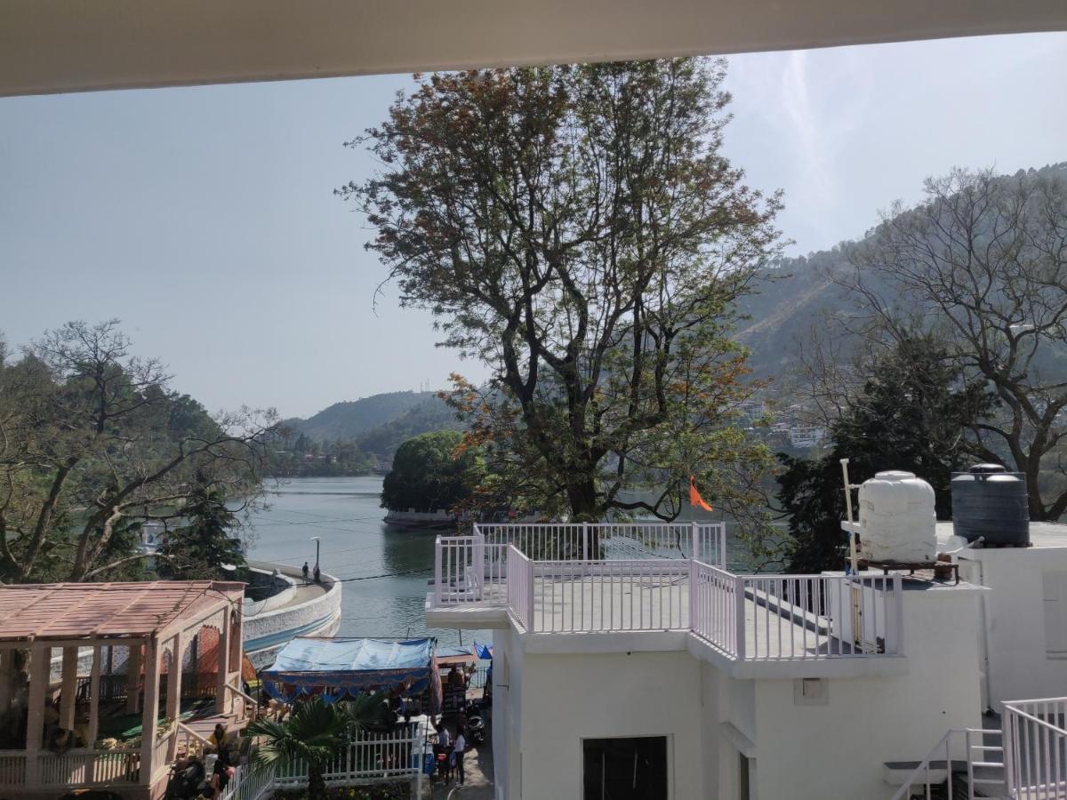The Periwinkle Homestay Bhīm Tāl Екстериор снимка