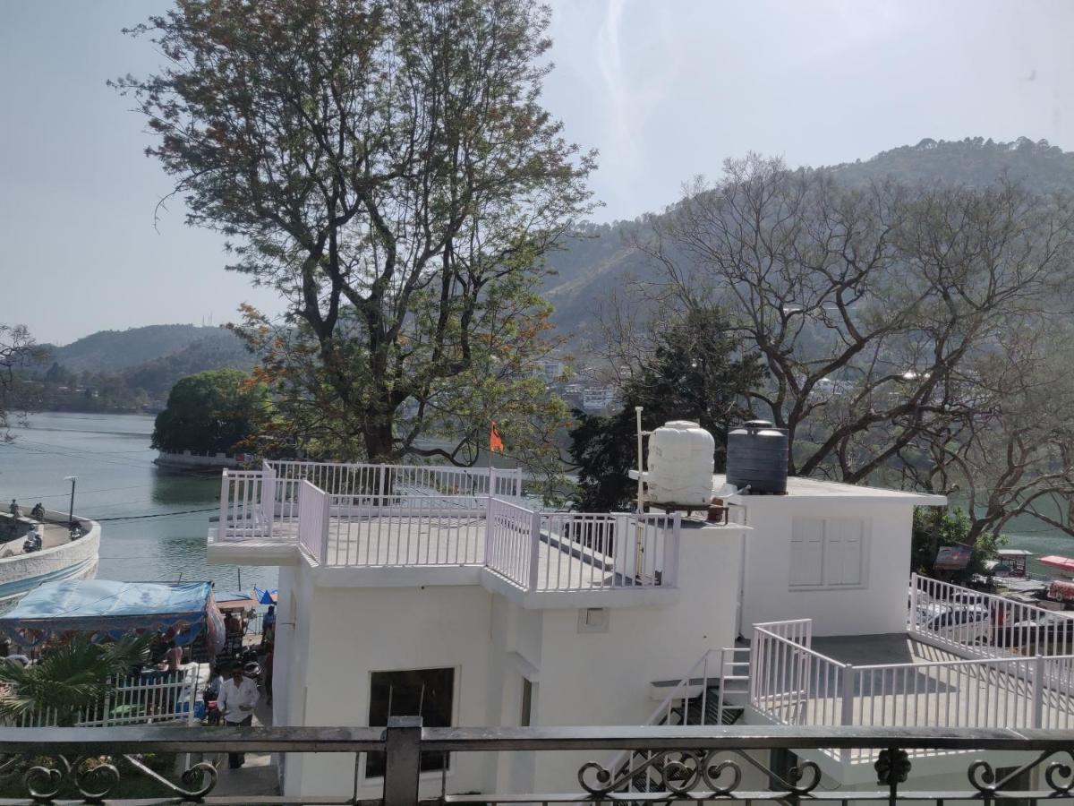 The Periwinkle Homestay Bhīm Tāl Екстериор снимка